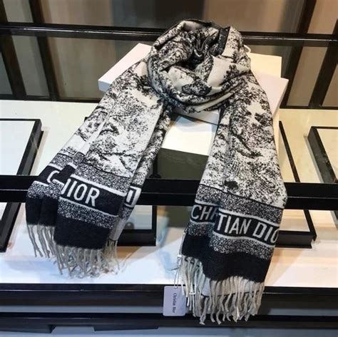 dior tuch schwarz|Scarves & Shawls .